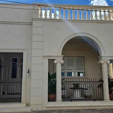 La Pigna Blu Casavacanza Con Piscina Botrugno