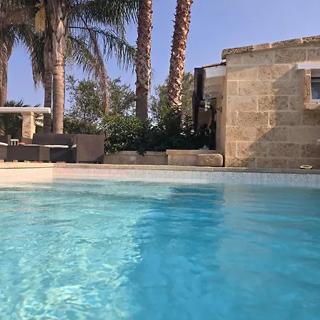 La Pigna Blu Casavacanza Con Piscina 別荘