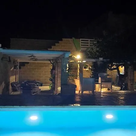 La Pigna Blu Casavacanza Con Piscina 別荘 Botrugno