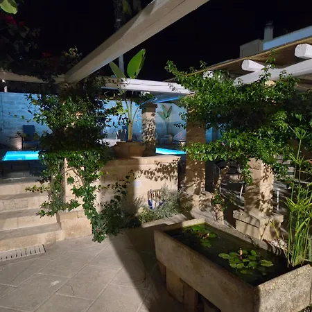 La Pigna Blu Casavacanza Con Piscina 度假居 *