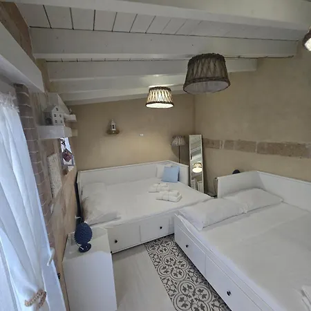 La Pigna Blu Casavacanza Con Piscina
