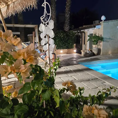 La Pigna Blu Casavacanza Con Piscina *