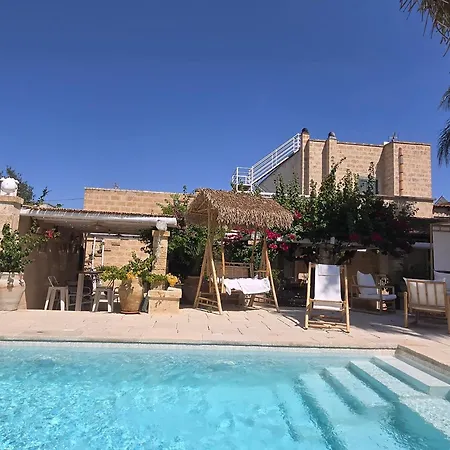 La Pigna Blu Casavacanza Con Piscina Vakantiehuis Botrugno