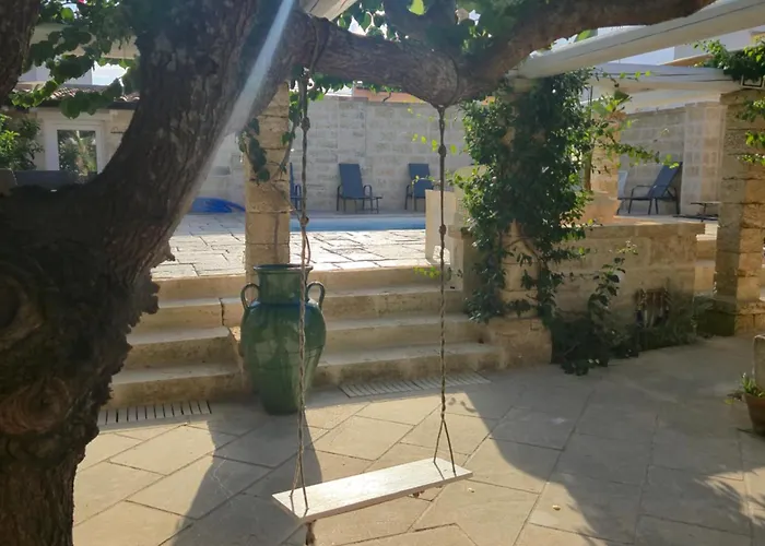 Dom wakacyjny La Pigna Blu Casavacanza Con Piscina *
